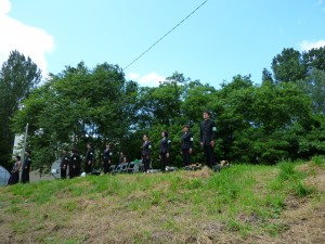 北大応援吹奏団・気をつけ！
