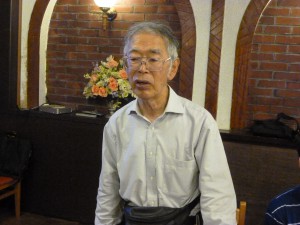寮には住んでいなかったが、寮生OB以上に寮歌に精通している鍵和田君